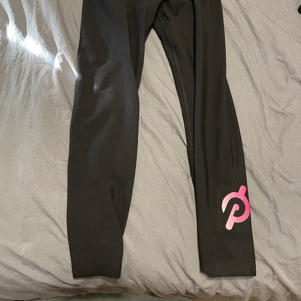 Peloton size medium leggings